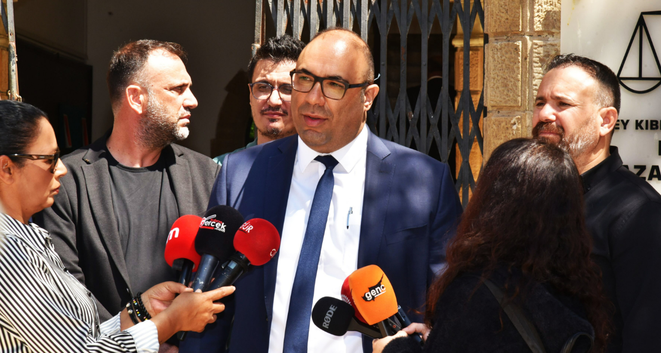İki öğretmen sendikası, Disiplin Tüzüğü’nde yapılan düzenlemeye karşı Anayasa Mahkemesi’nde dava dosyaladı
