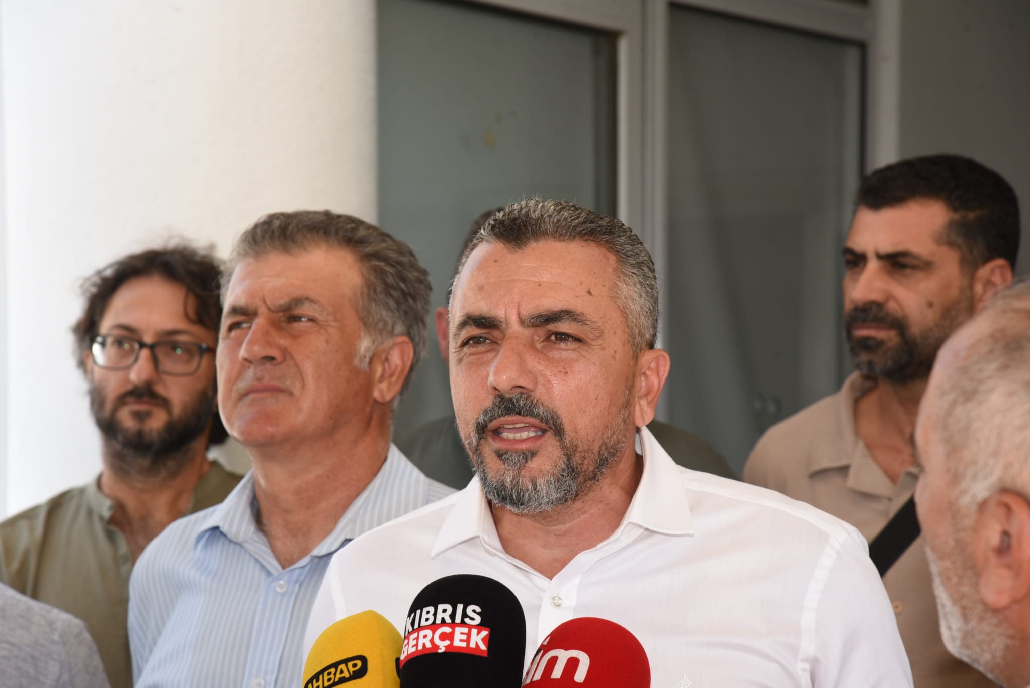 HÜR-İŞ, İhtiyat Sandığı Dairesi önünde basın açıklaması yaptı…