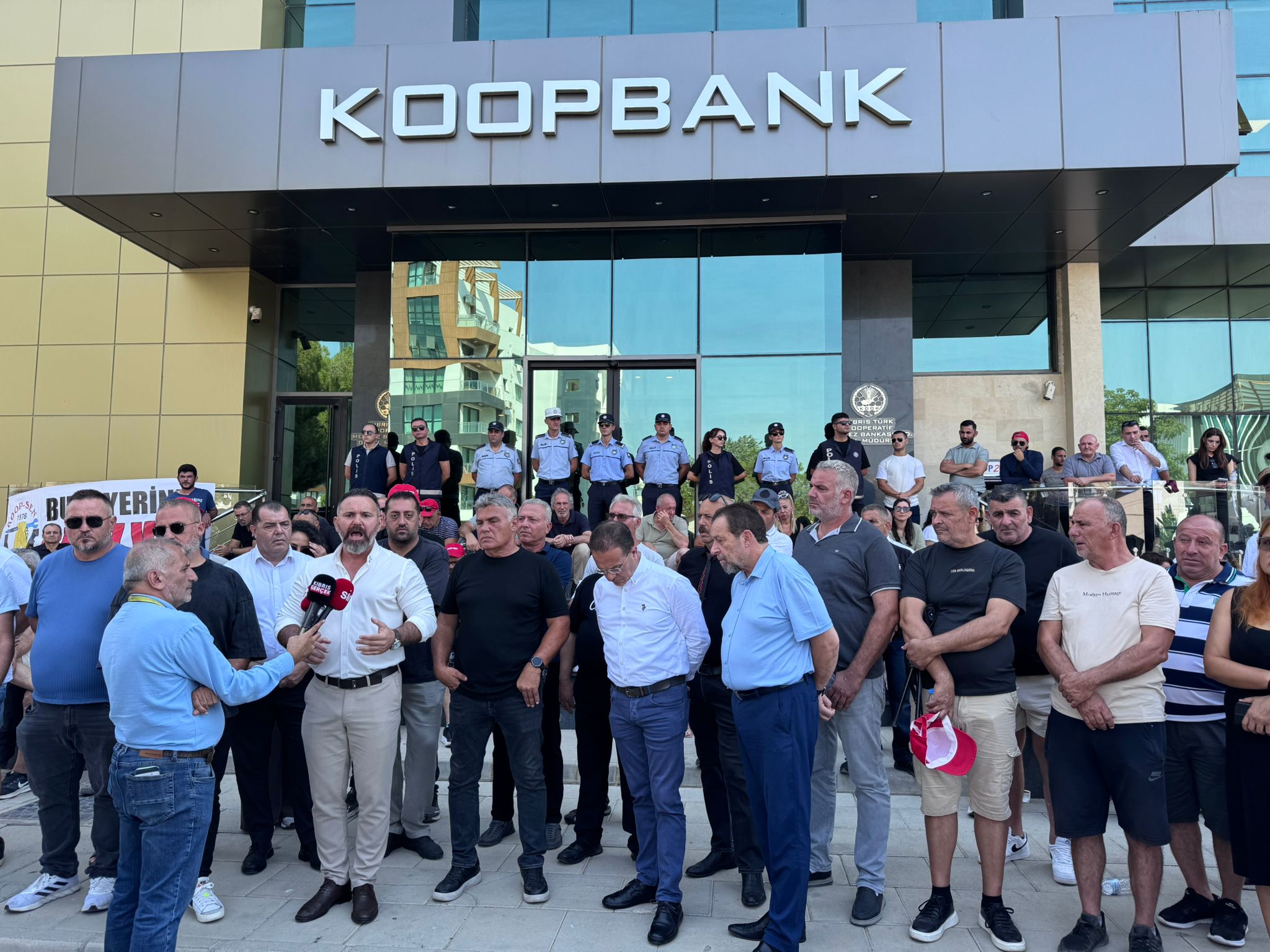 KOOP-SEN’in grevi sekizinci gününde
