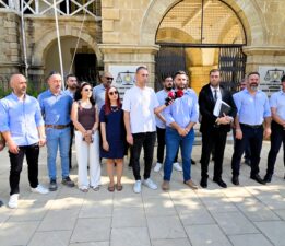 DEV-İŞ, yabancı işçilerin maaş kesintisine izin veren yasa değişikliğini yargıya taşıdı